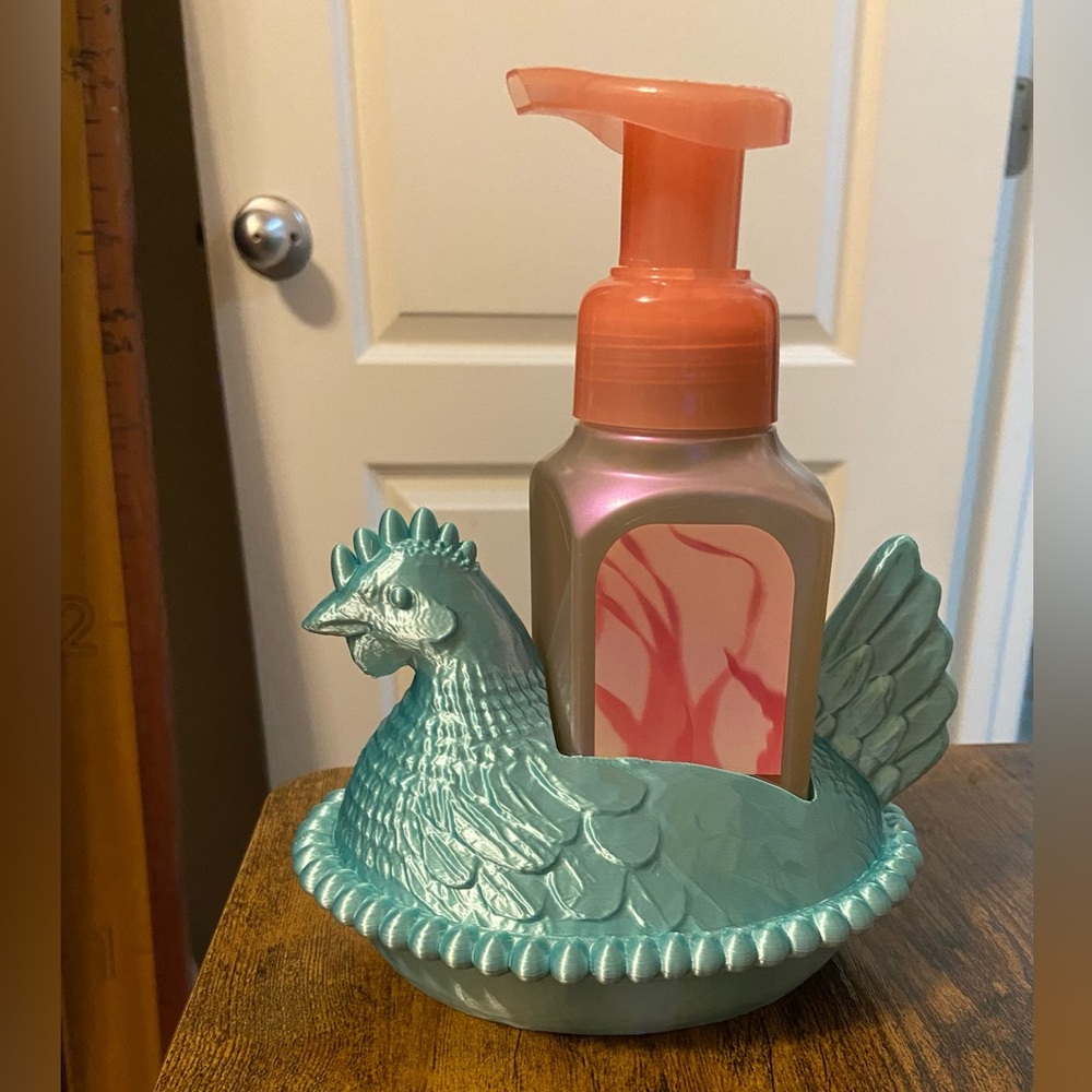 Hen on Nest Soap Dispenser Holder